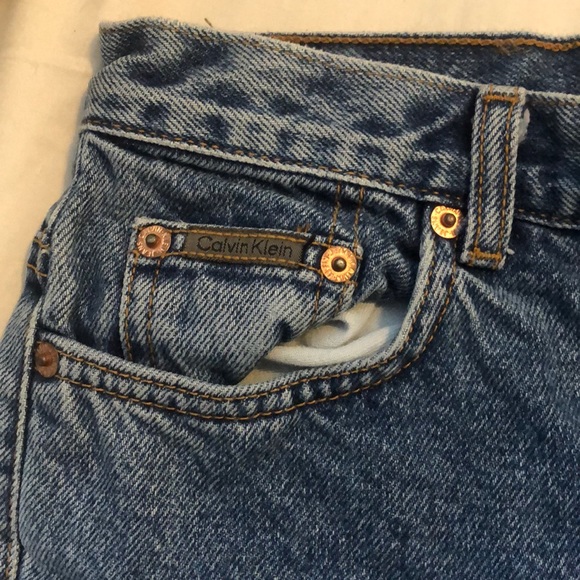 Calvin Klein Highwaisted Vintage Denim Shorts - Picture 4 of 4